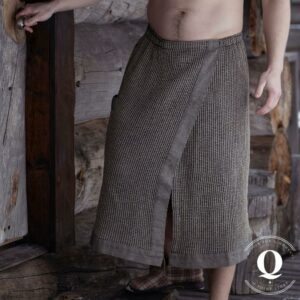 MIESTEN_LANNEPYYHE_70X145CM_musta___beige